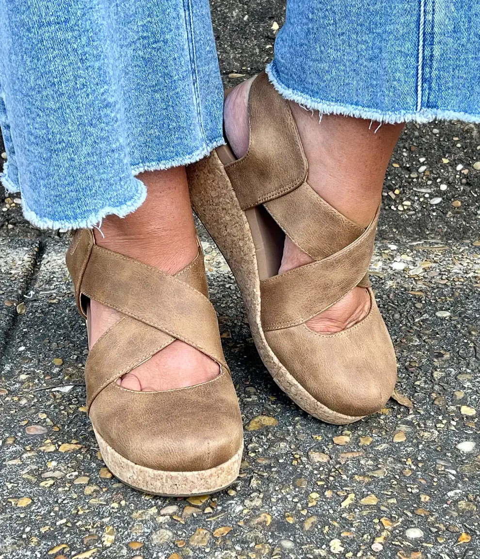 Neat Wedge Sandals