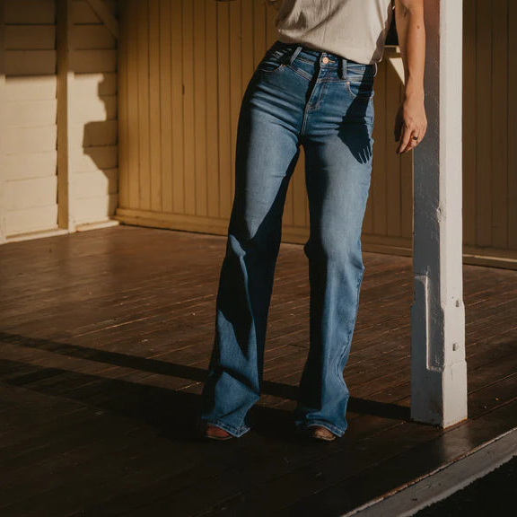 Women's Clean Line Classic Jeans