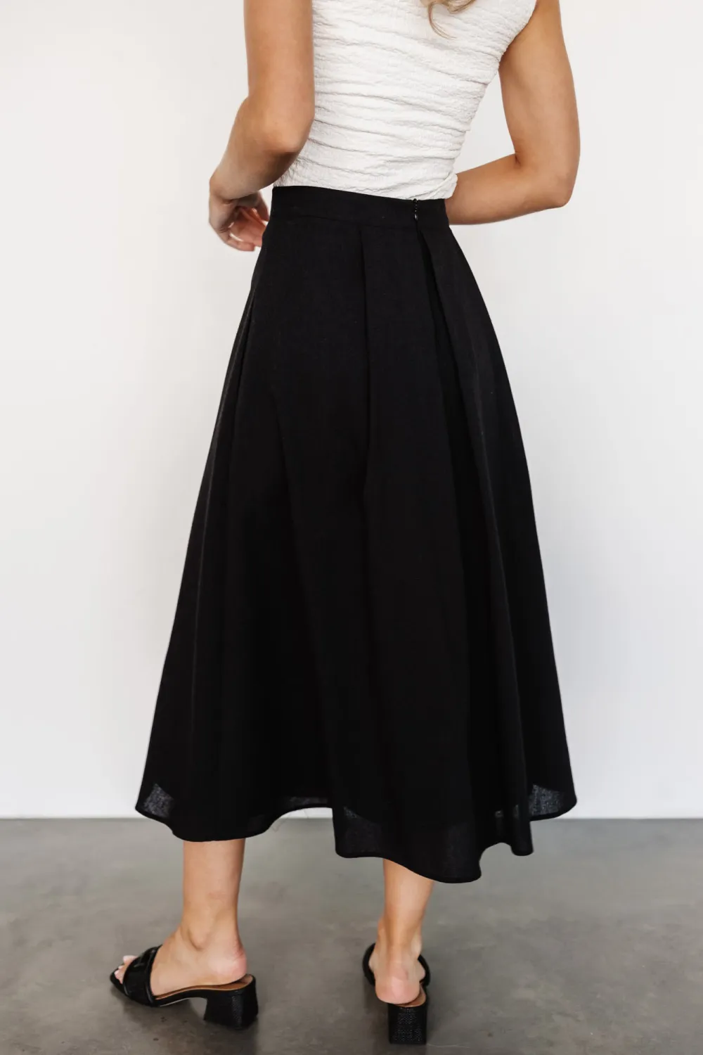 High-Waisted Versatile Slimming Skirt