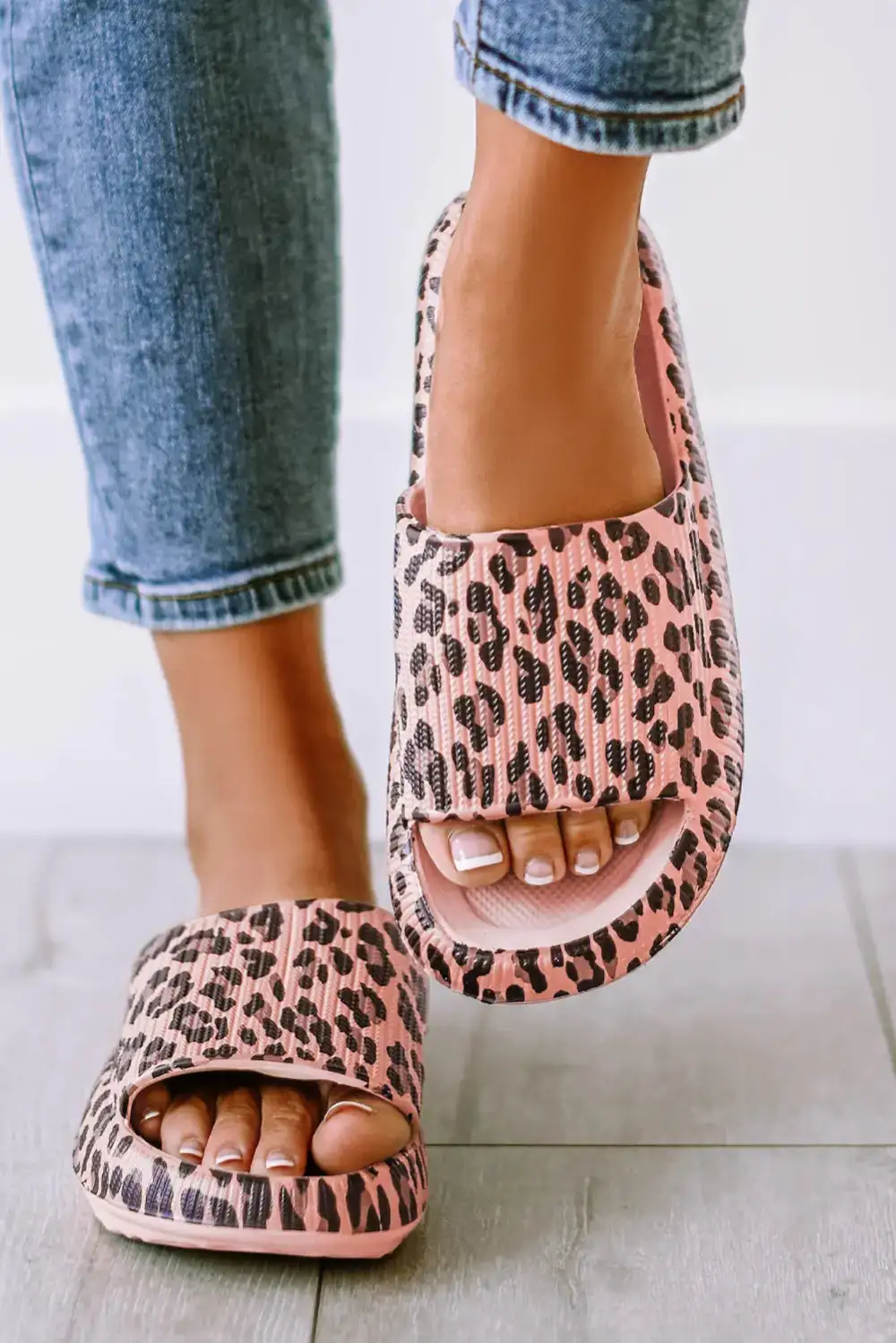 Leopard Print Thick Sole Slide Sandals
