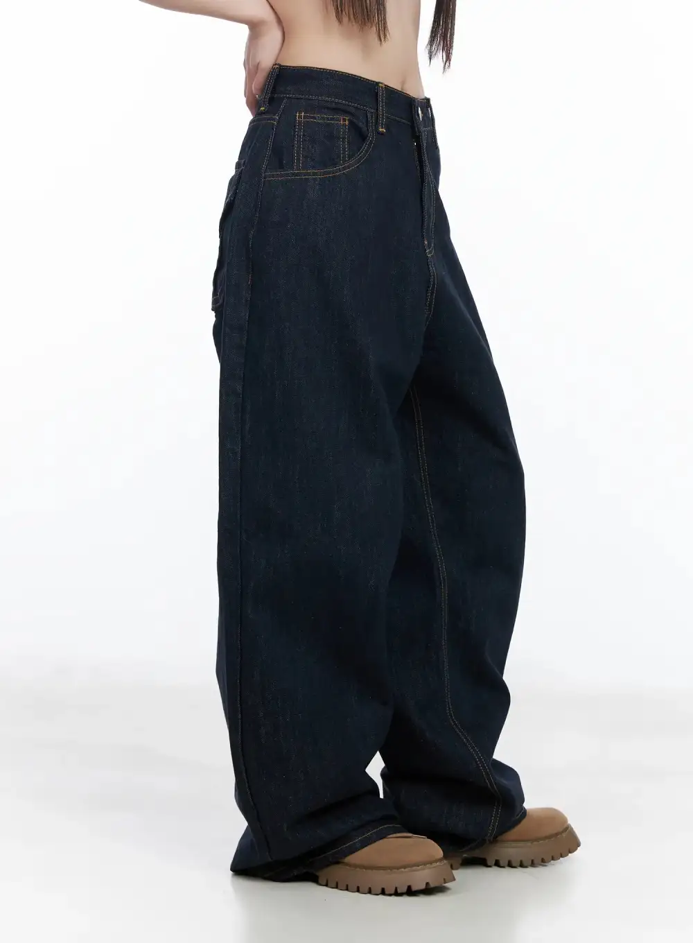 Wide Leg Jeans with Pocket Detail