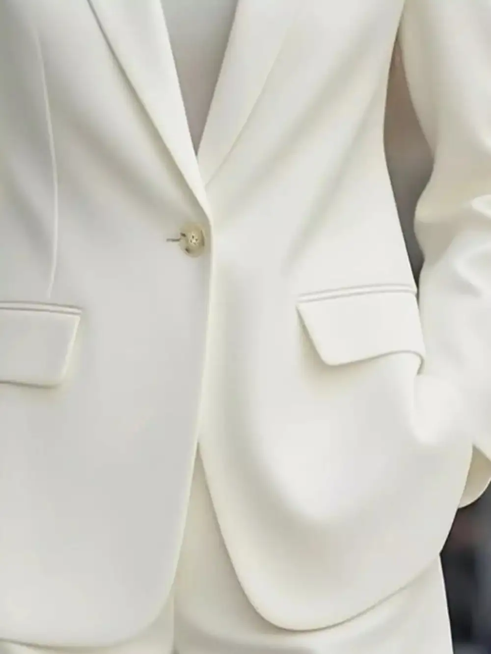Unlined Lapel One Button Blazer