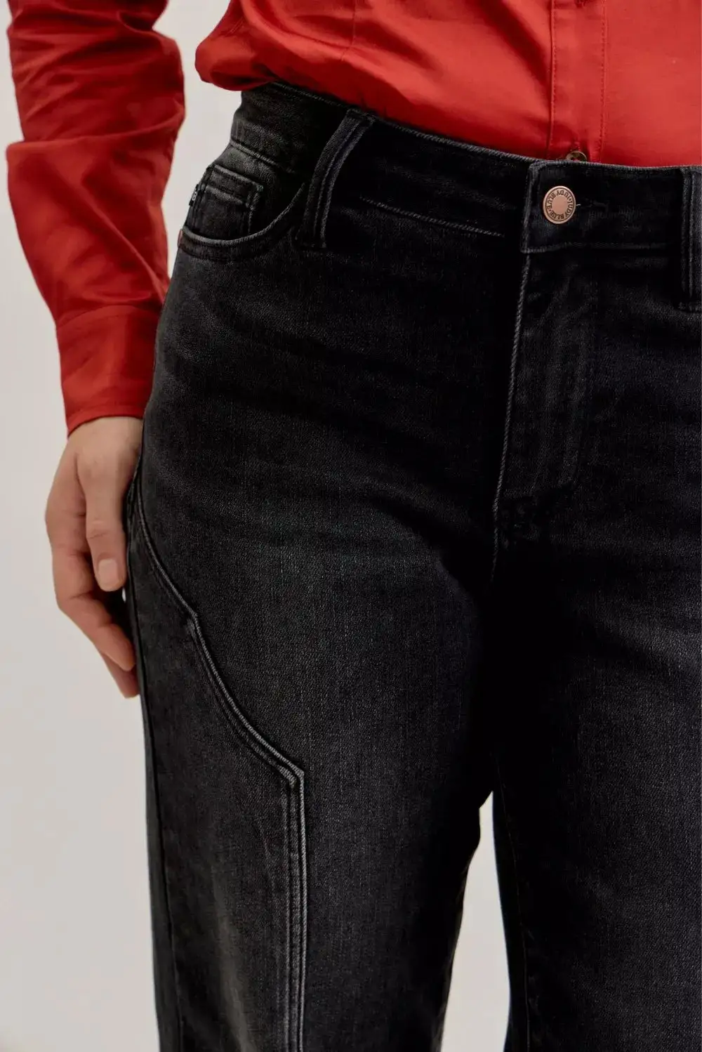 Relaxed Mid-Rise Washed Pocketed Stretch Straight Leg Jeans