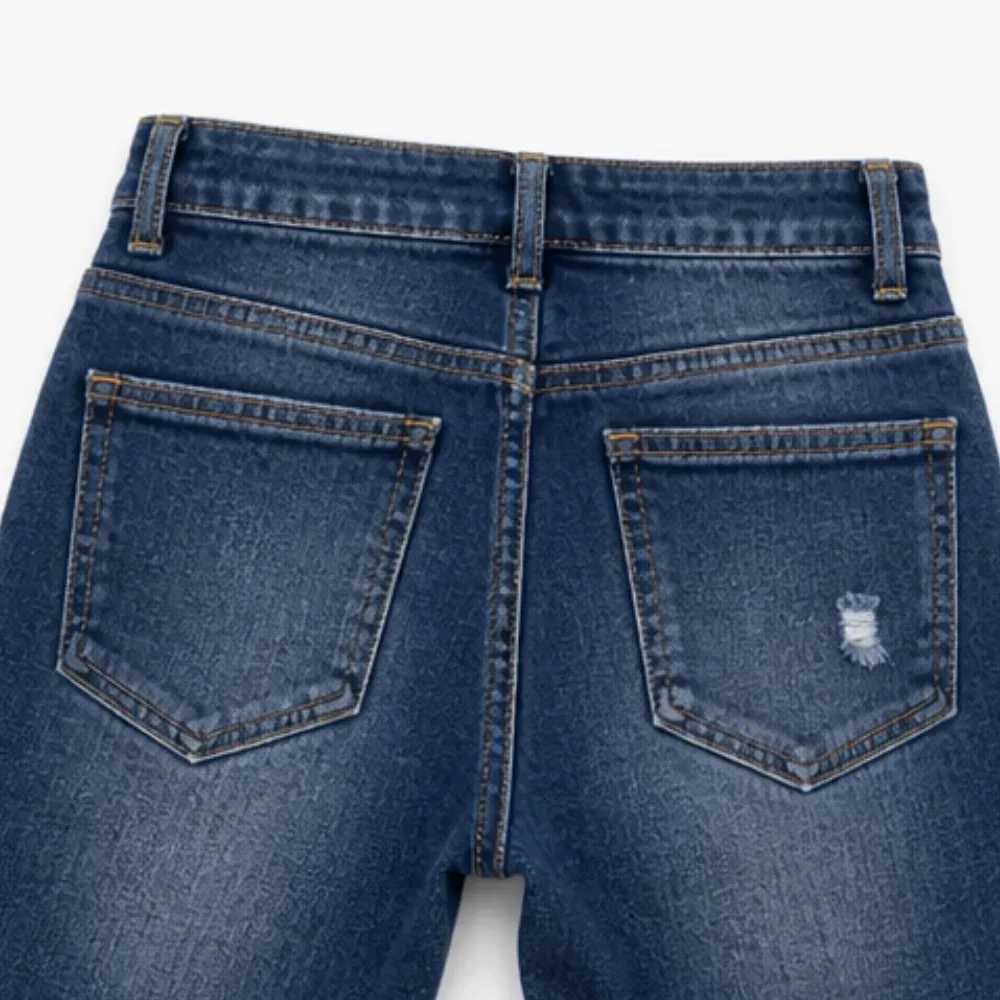Soft Cotton Frayed-hem Capri Jeans