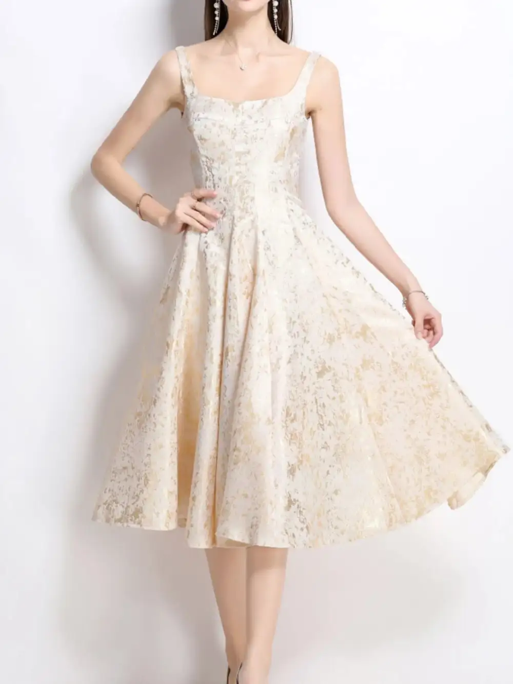 Textured Detail Floral Sleeveless Midi Dress