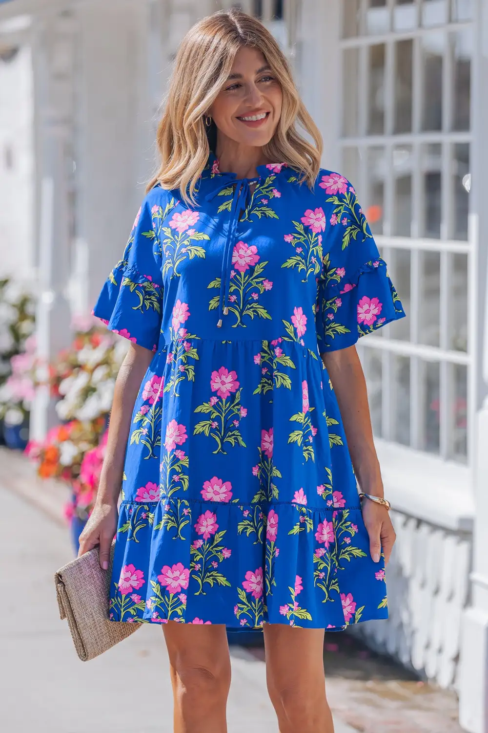 Relaxed Shape Floral V Neck Short Sleeve Dress