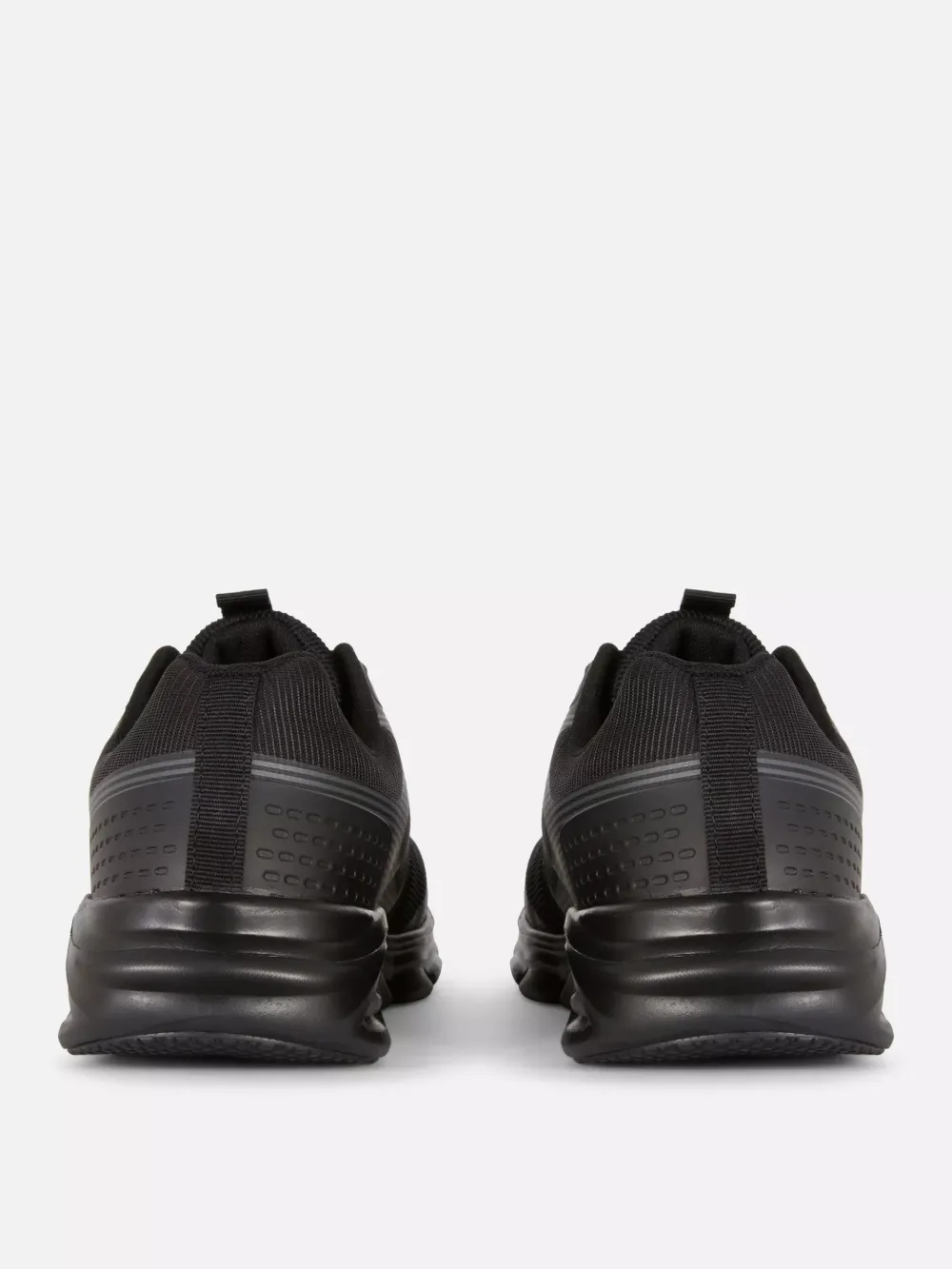 Classic Light And Soft Lace-Up Sports Shoes