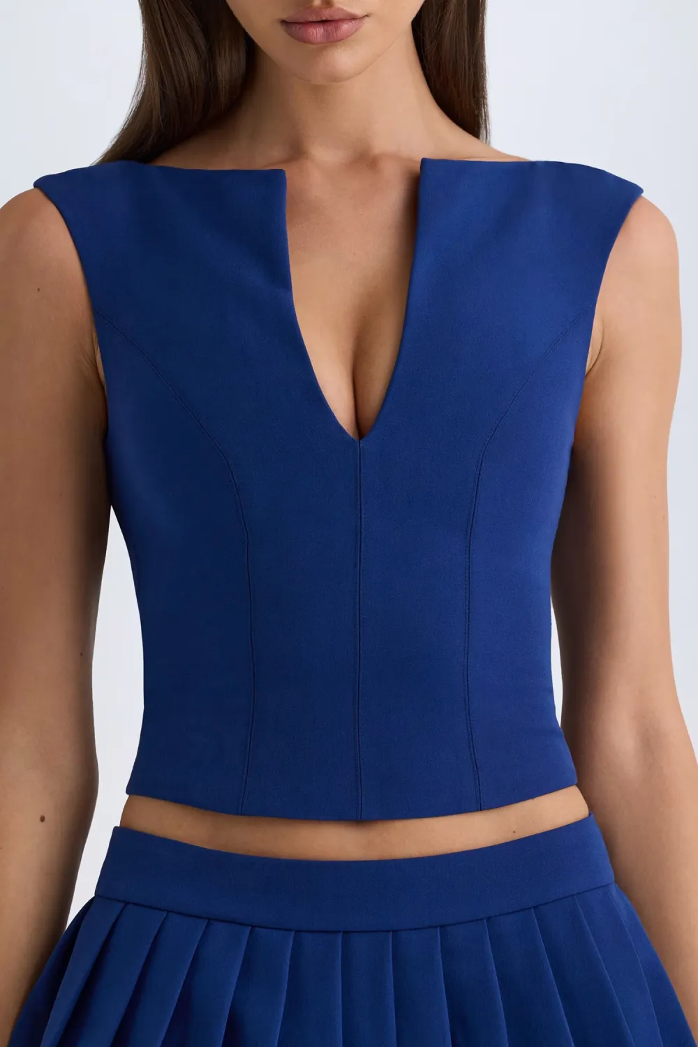 Trendy Short Solid Color Sleeveless Top