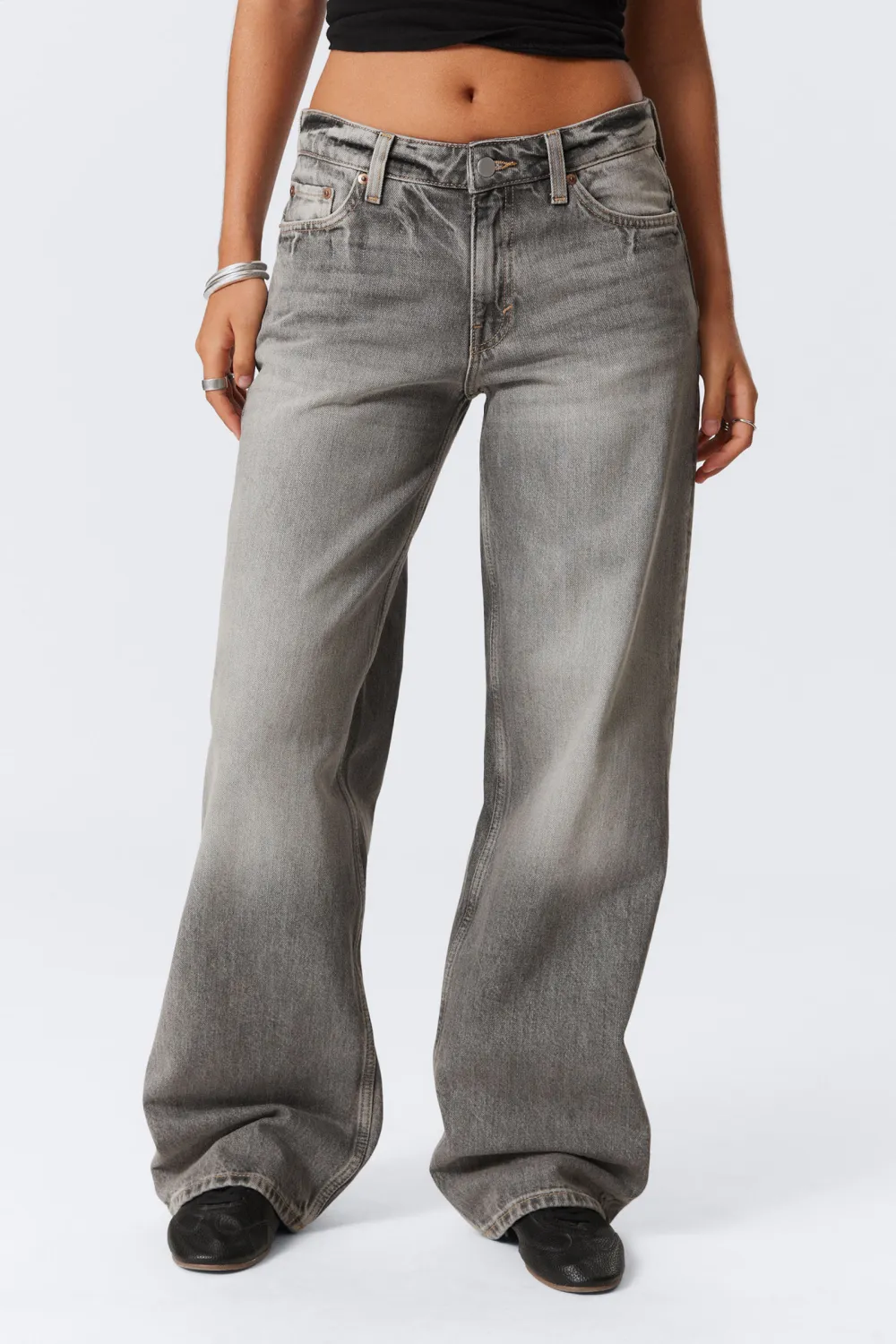 Pocketed Low Waist Jeans
