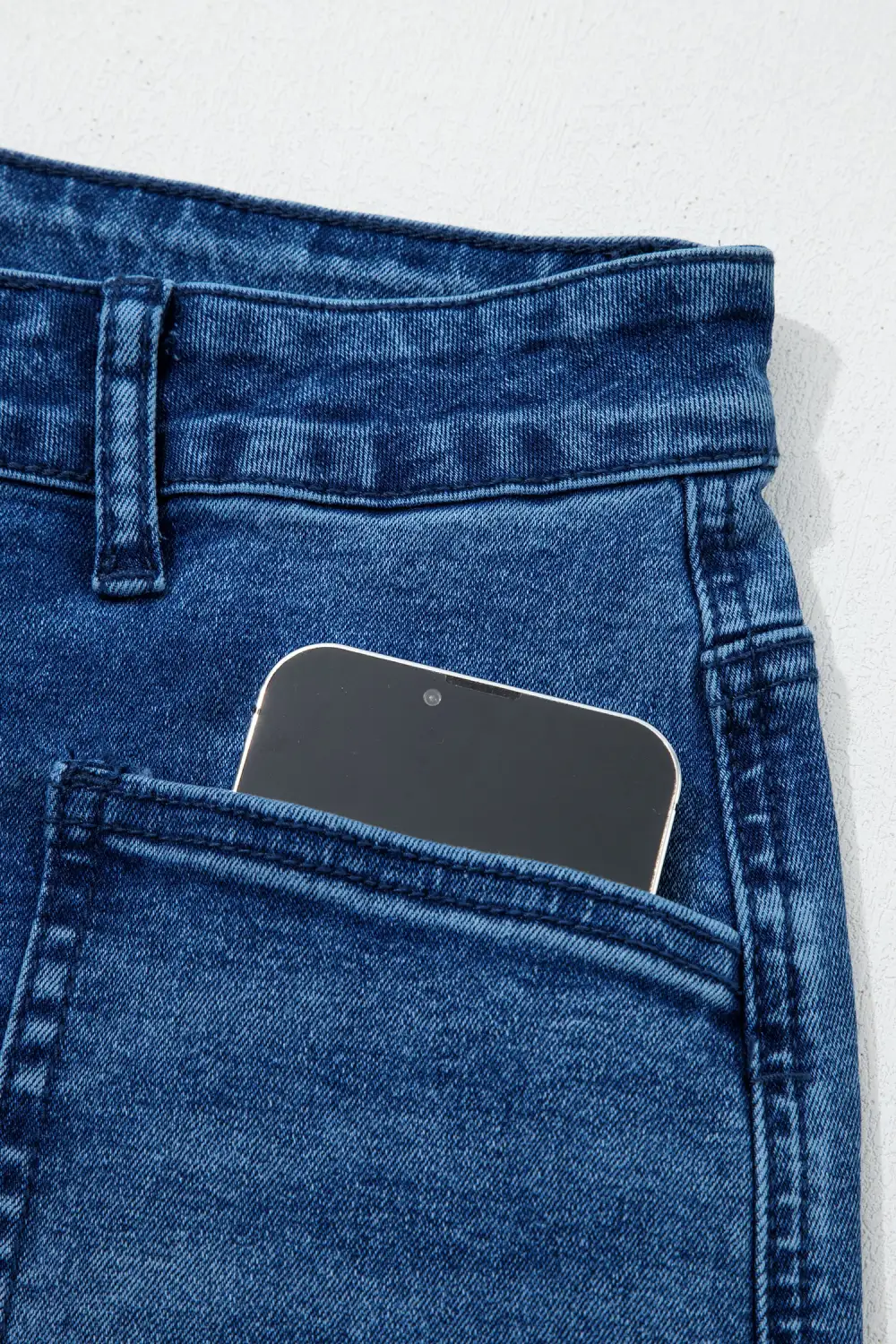 Frayed Cropped Straight Jeans