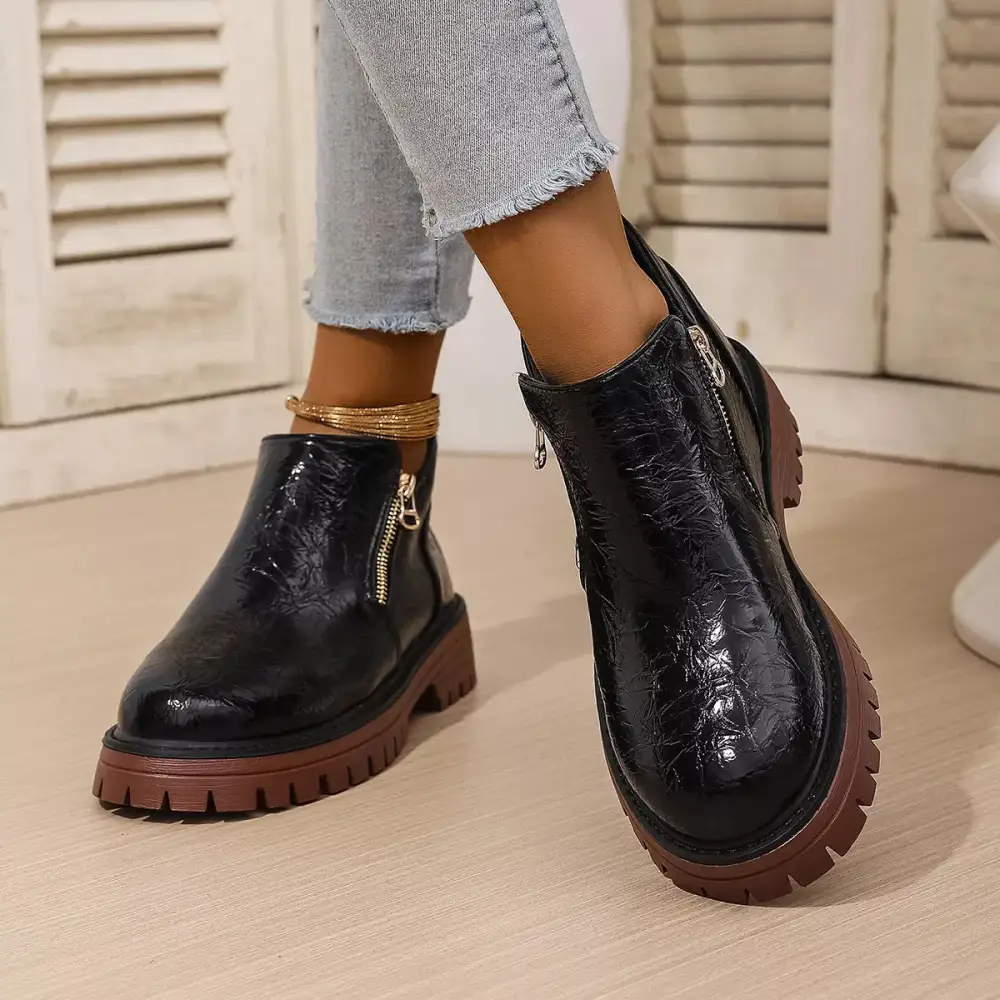 Breezy Round Toe Block Heels Boots