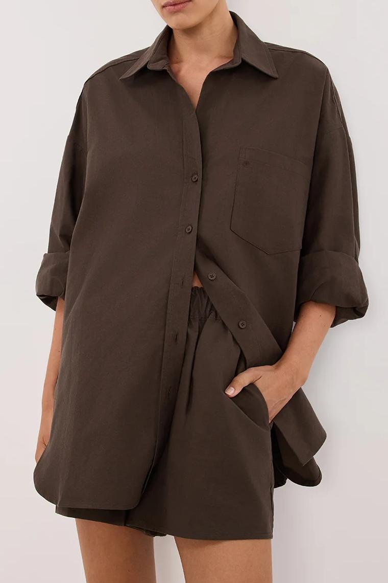 CHOCOLATE-COLORED LONG-SLEEVED SHIRT