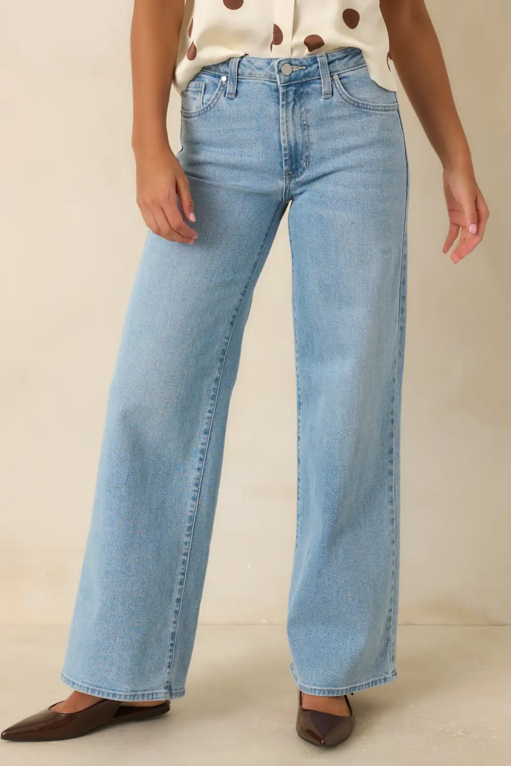 Light Wash Relaxed Straight Leg Jeans