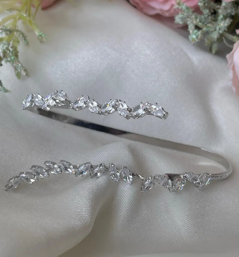 Classic Rhinestone Hand Chain Jewelry