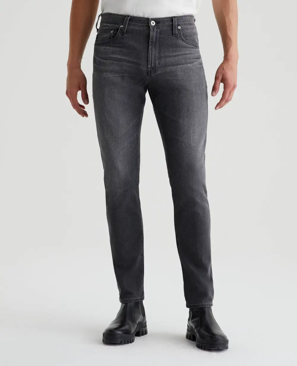 Men's Refined Clean-Cut Jeans