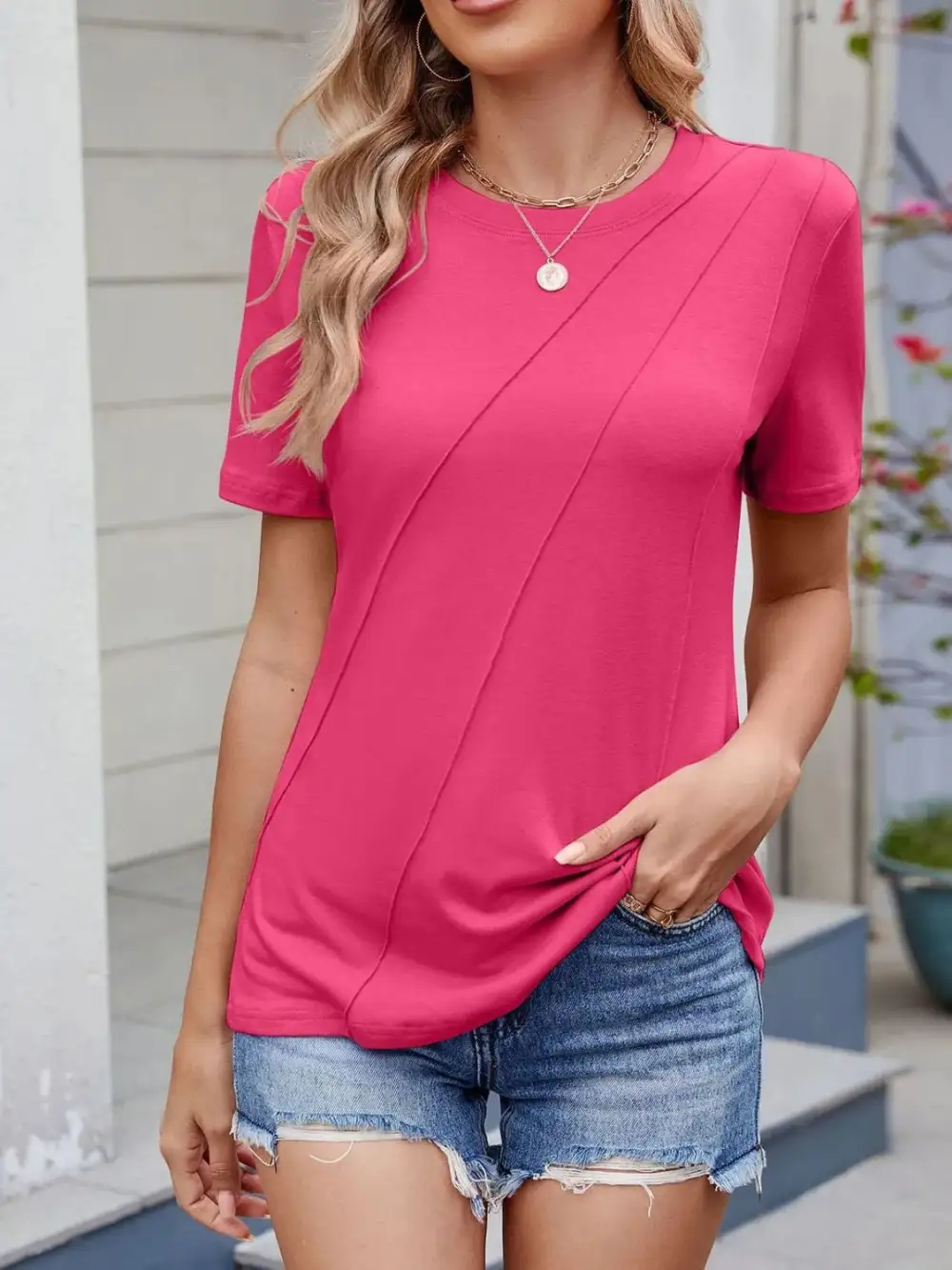 Smooth Round-Neck Short-Sleeve T-Shirt