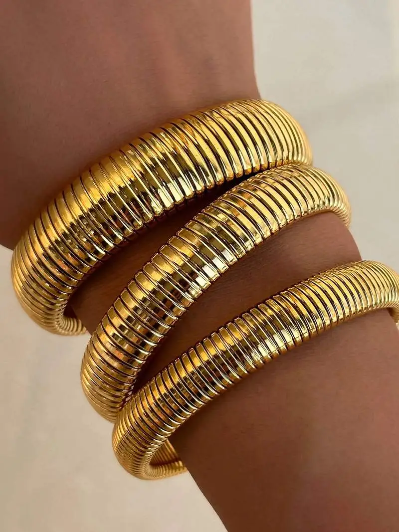 Open Ribbed Bracelet