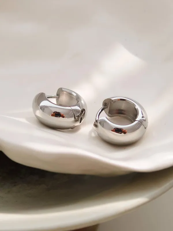 Petite Classic Hoop Earrings