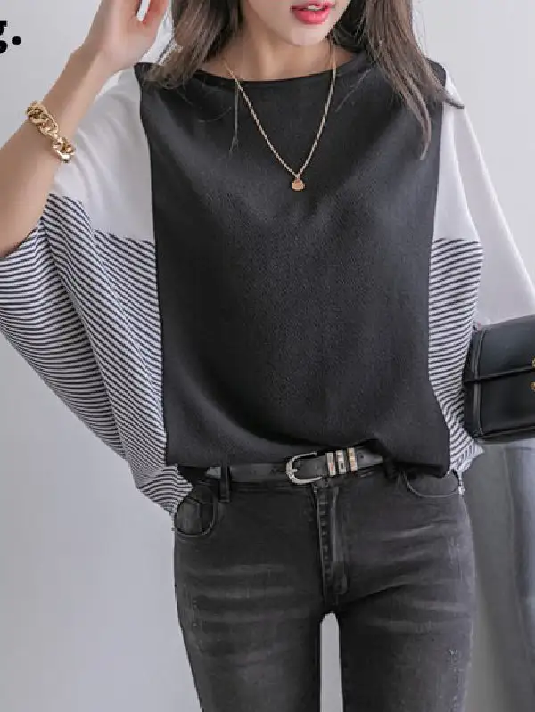 Batwing Sleeve Relaxed Contrast Panel Detail Round Neck T-Shirt