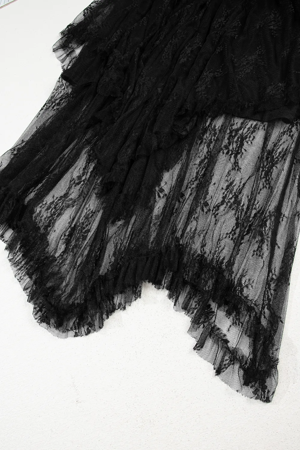 Quiet Essential Lace Skirt