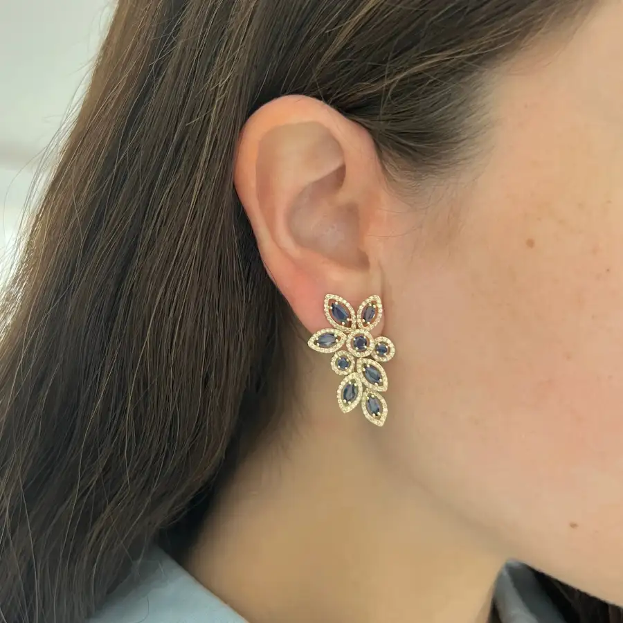 Openwork Bold Gem Detail Earrings
