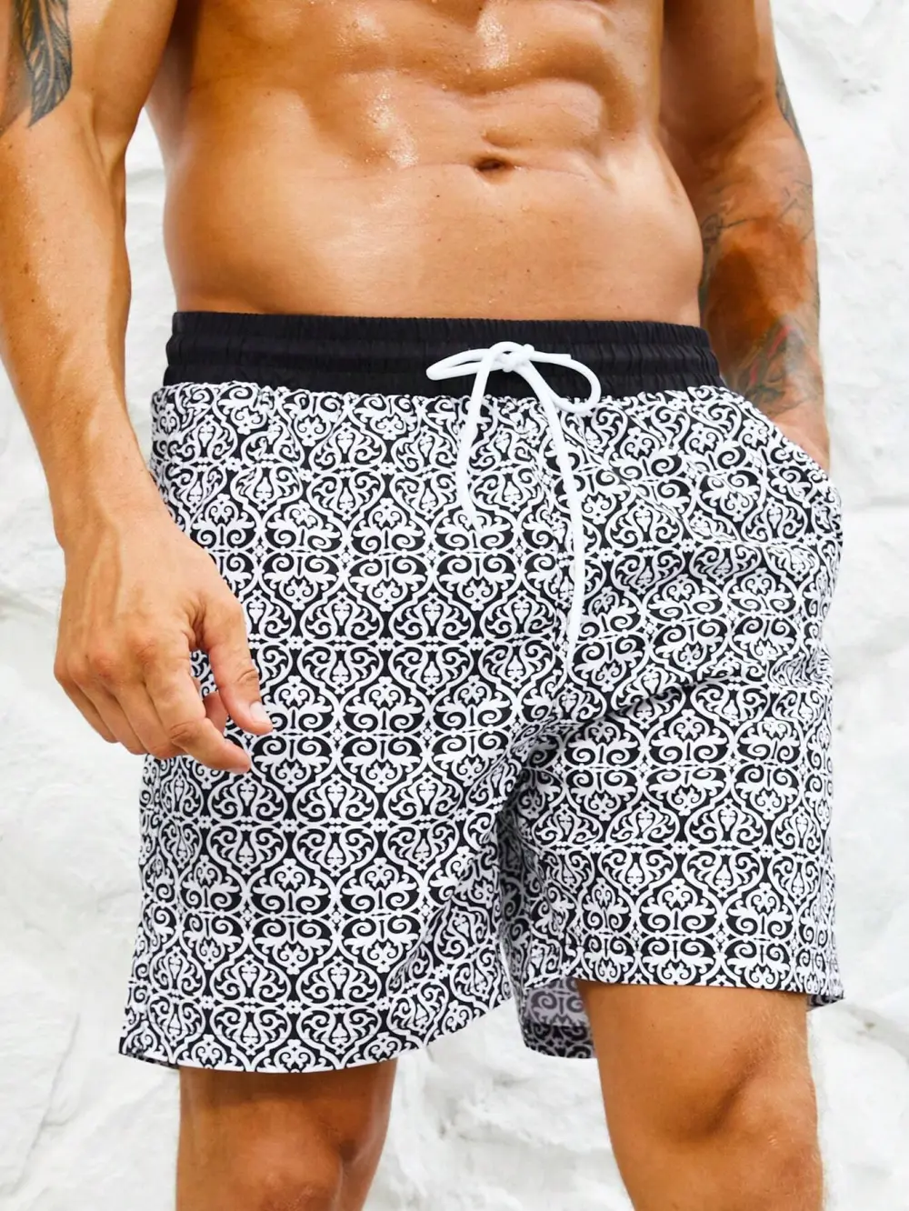 Men's Tropical Print Drawstring Beach Shorts