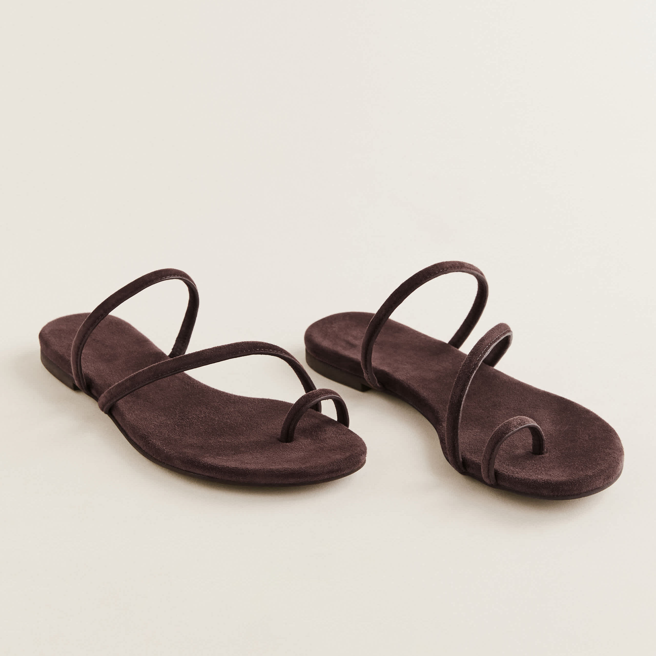 Solviera Round Toe Beach Slides