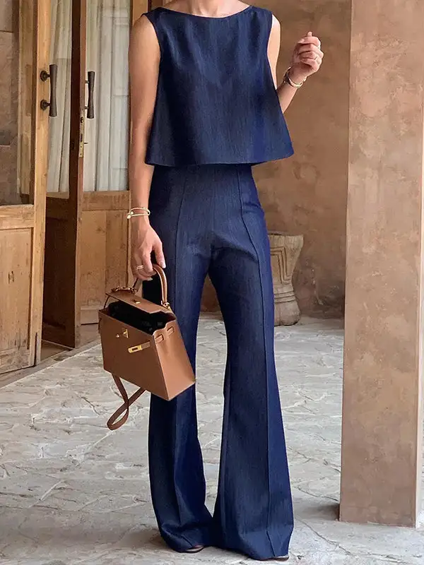 Minimal High Waist Relaxed Fit Seamed Jeans