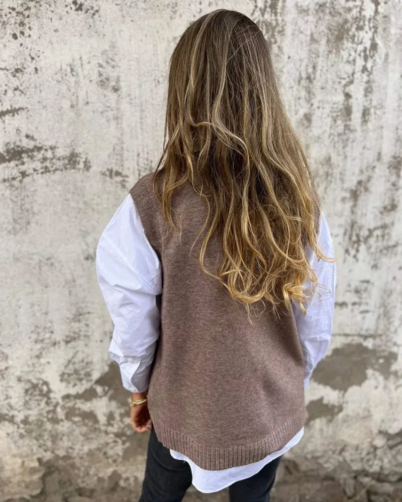 Knit V Neck Shirt