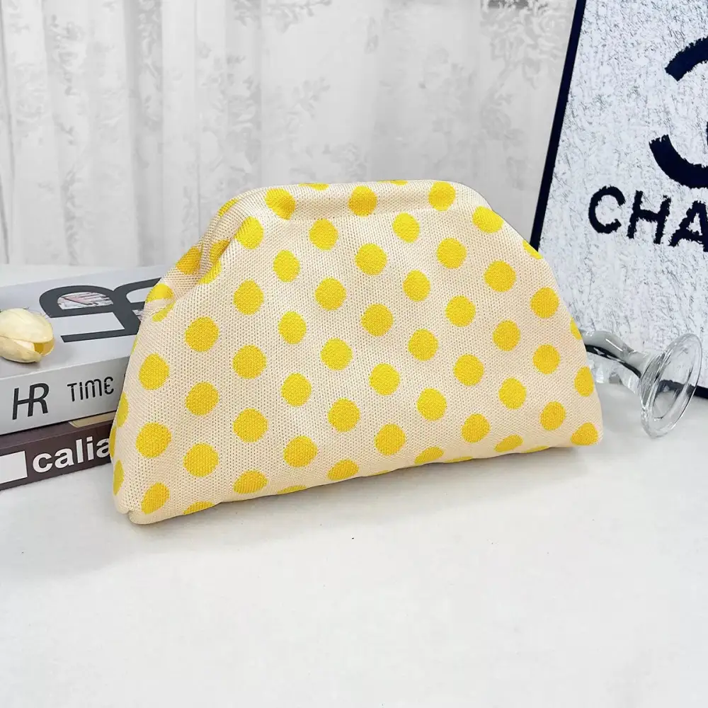 Portable Contrast Knit Clutch