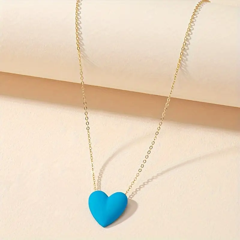 Heart Detail Everyday Necklace