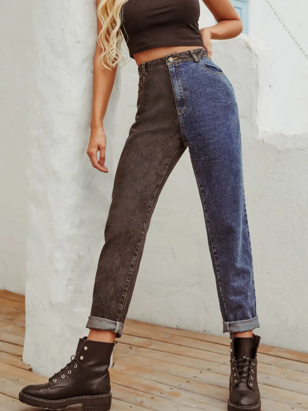 Pocketed Straight Leg Denim Jeans