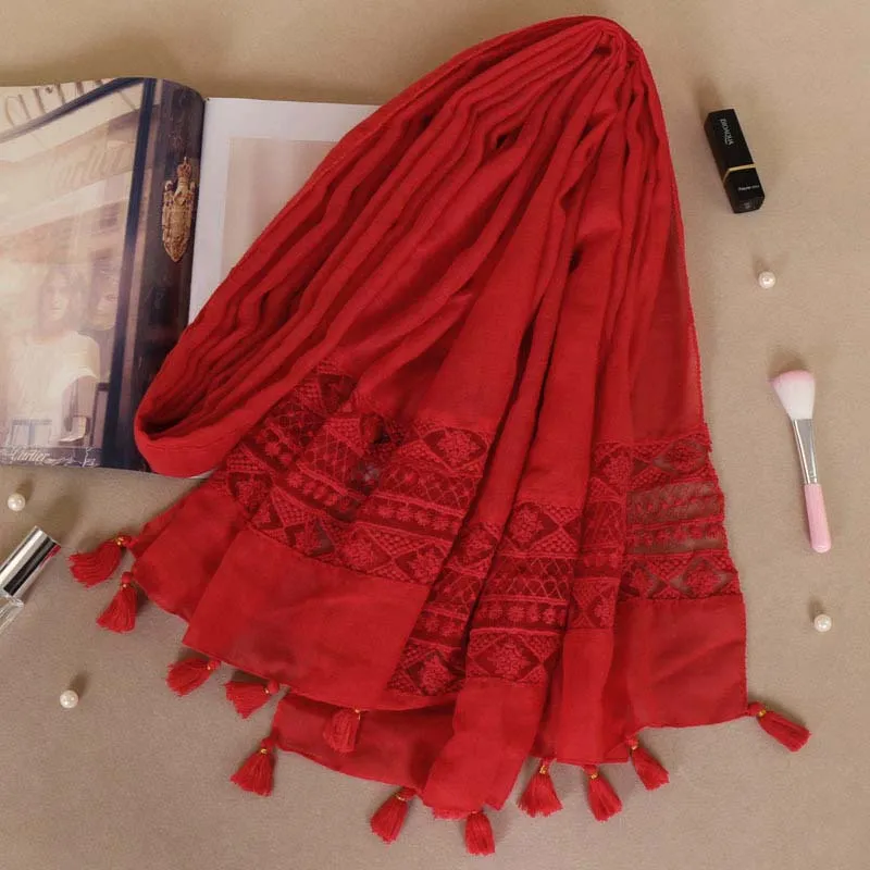 Tasseled Lace Trim Scarf
