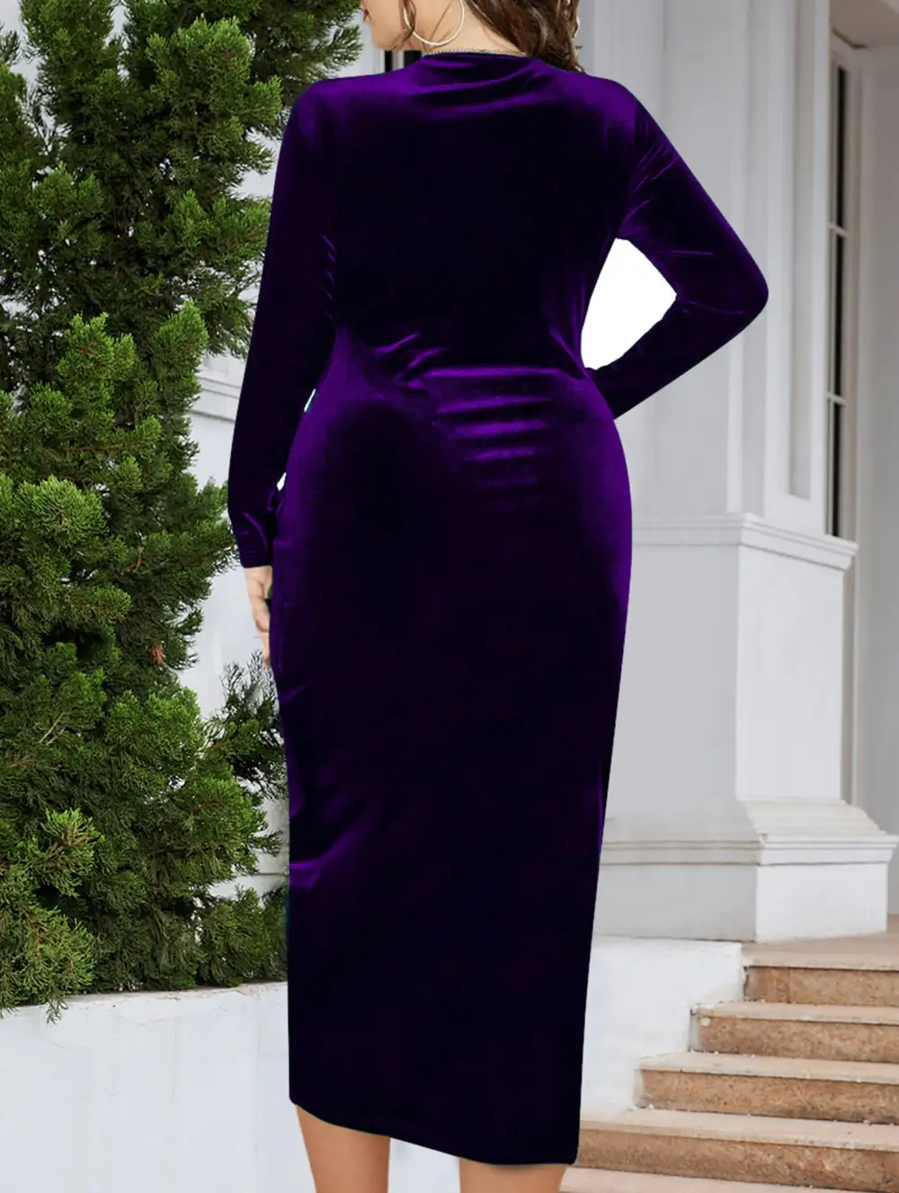 Plus Size Ruched V-Neck Fitted Dress