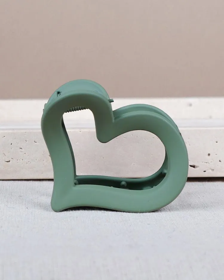 Subtle Heart Matte Hair Clip