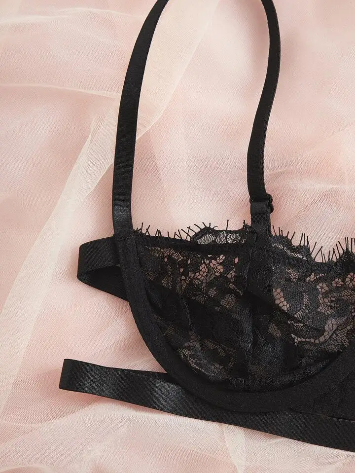 Modern Floral Lace Lingerie Set