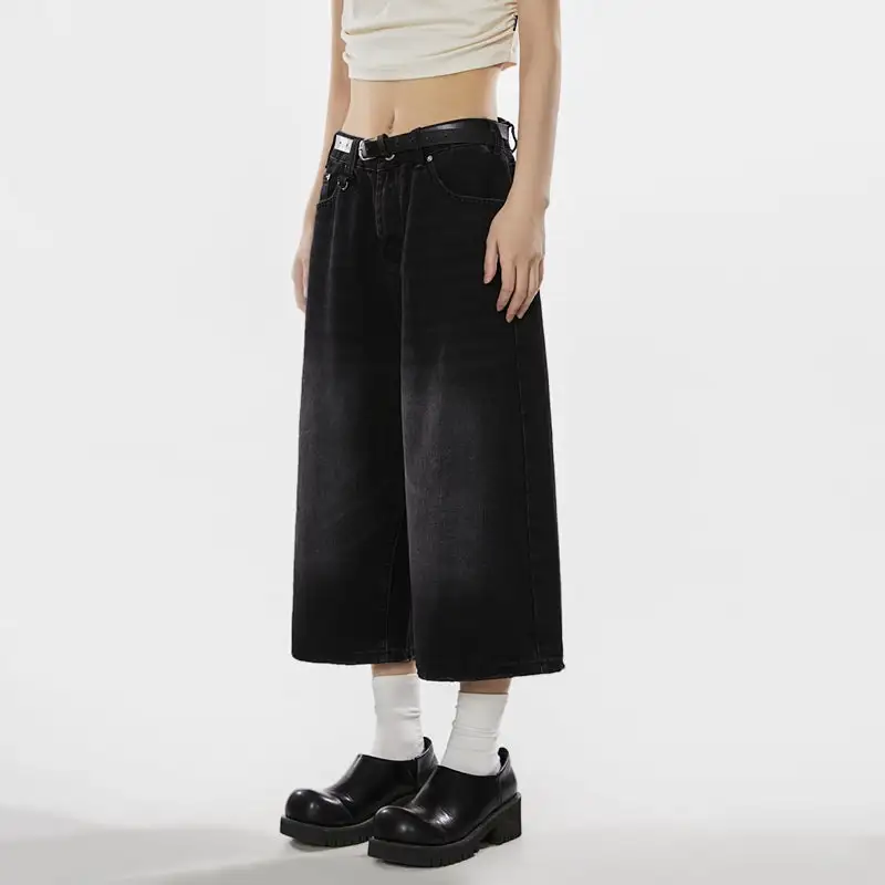Modern Wide Leg Denim Shorts