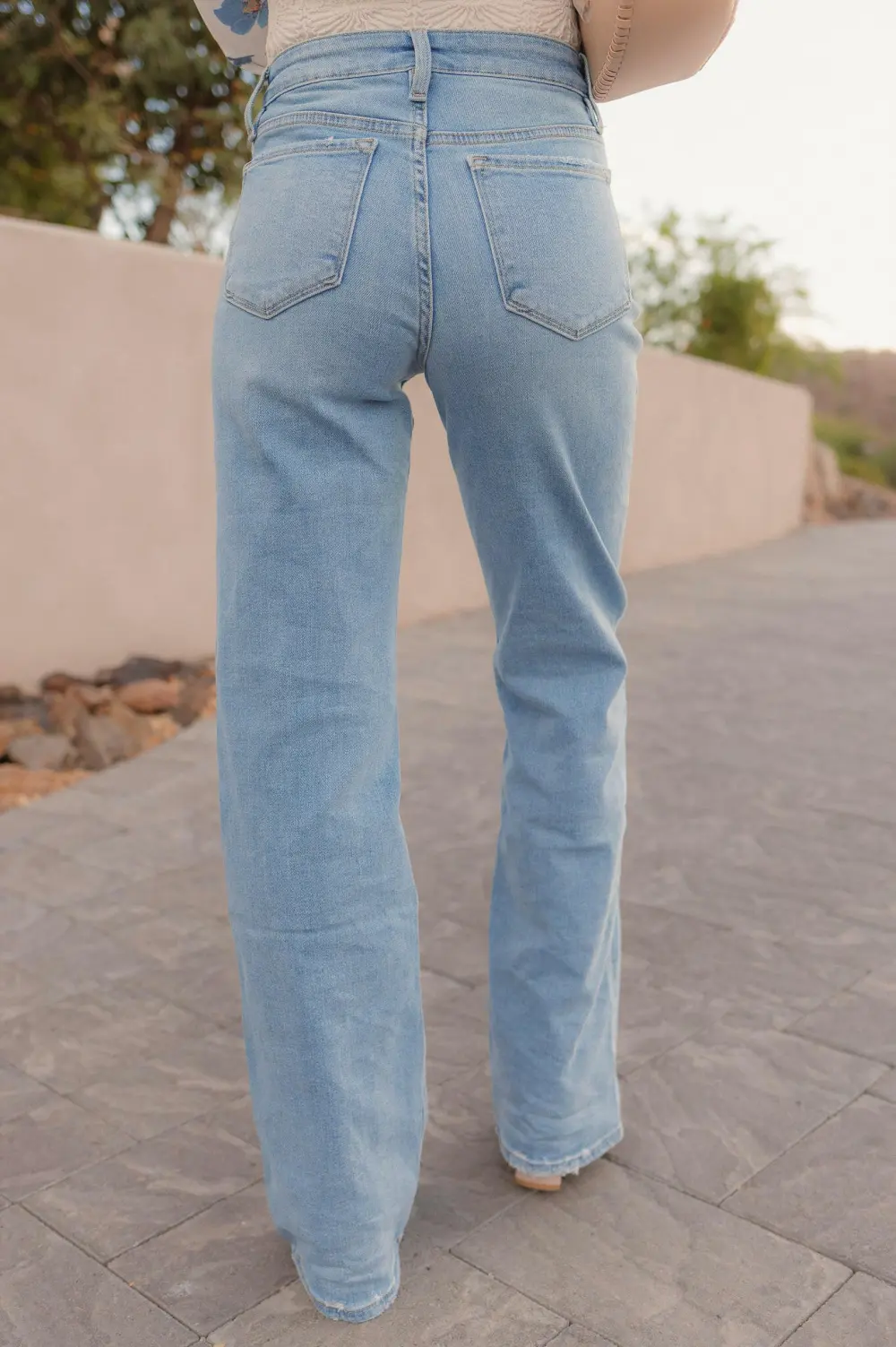 Distressed Easygoing Wide Leg Jeans