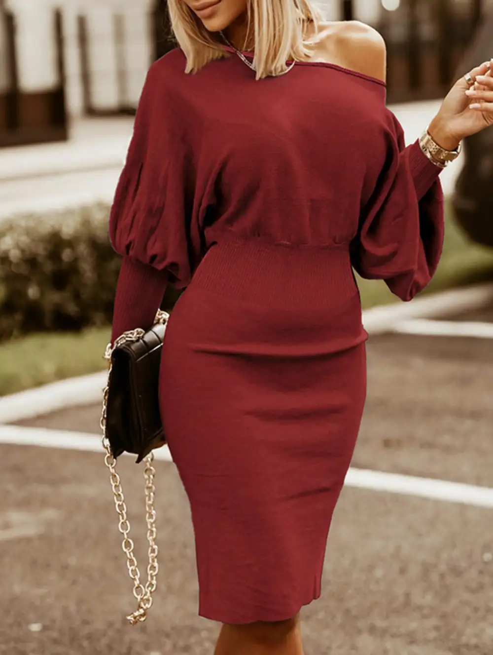 Slim Fit Oversized Knitted Batwing Sleeve Dress