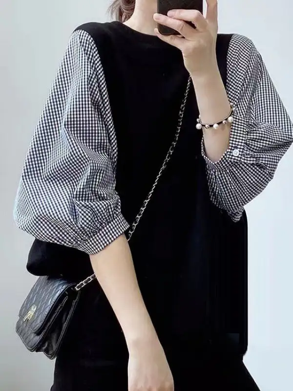 Half Sleeve Relaxed Panel Detail Round Neck T-Shirt