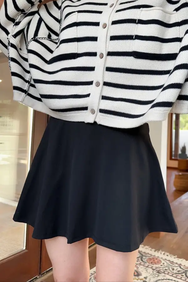 Clean Shape Relaxed Soft Skort