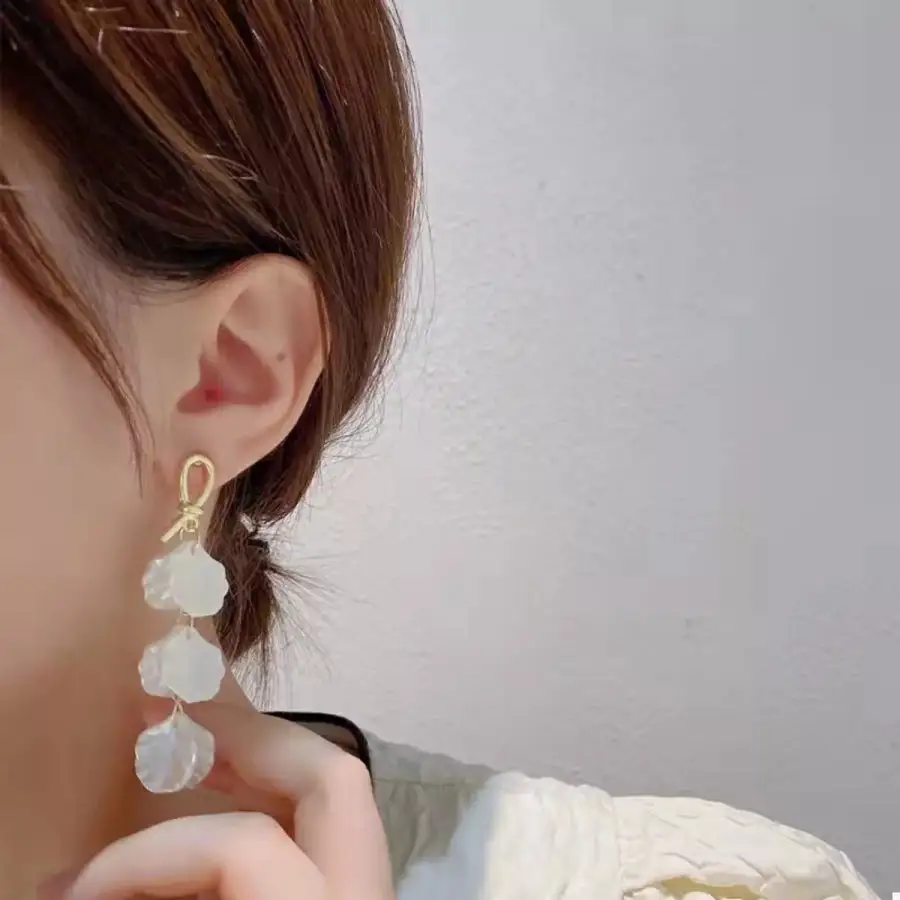 Shell Shape Drop Earrings