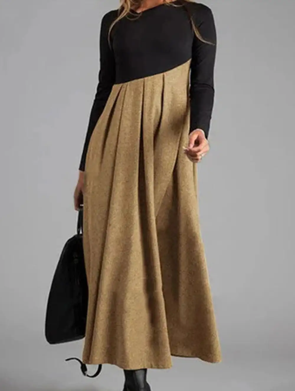 Contrast Detail V-Neck Long-Sleeved Dress
