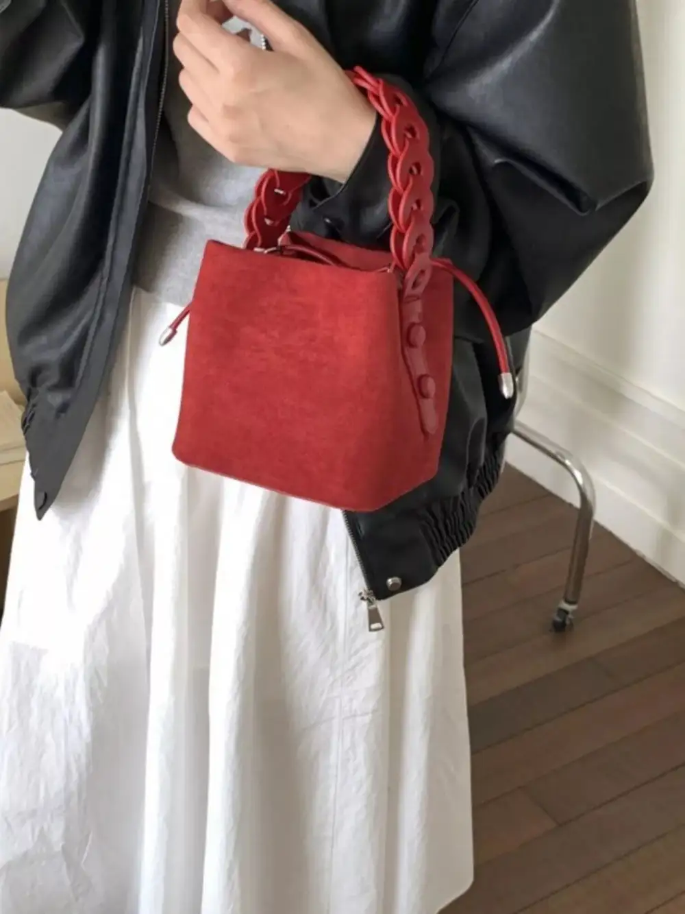 Chain Strap Crossbody Bag