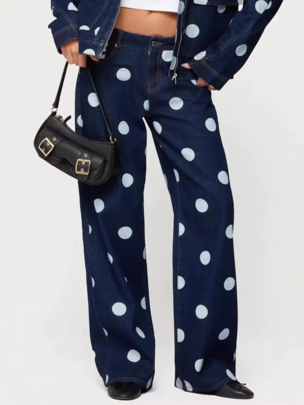 Relaxed Wide Leg Denim Jeans