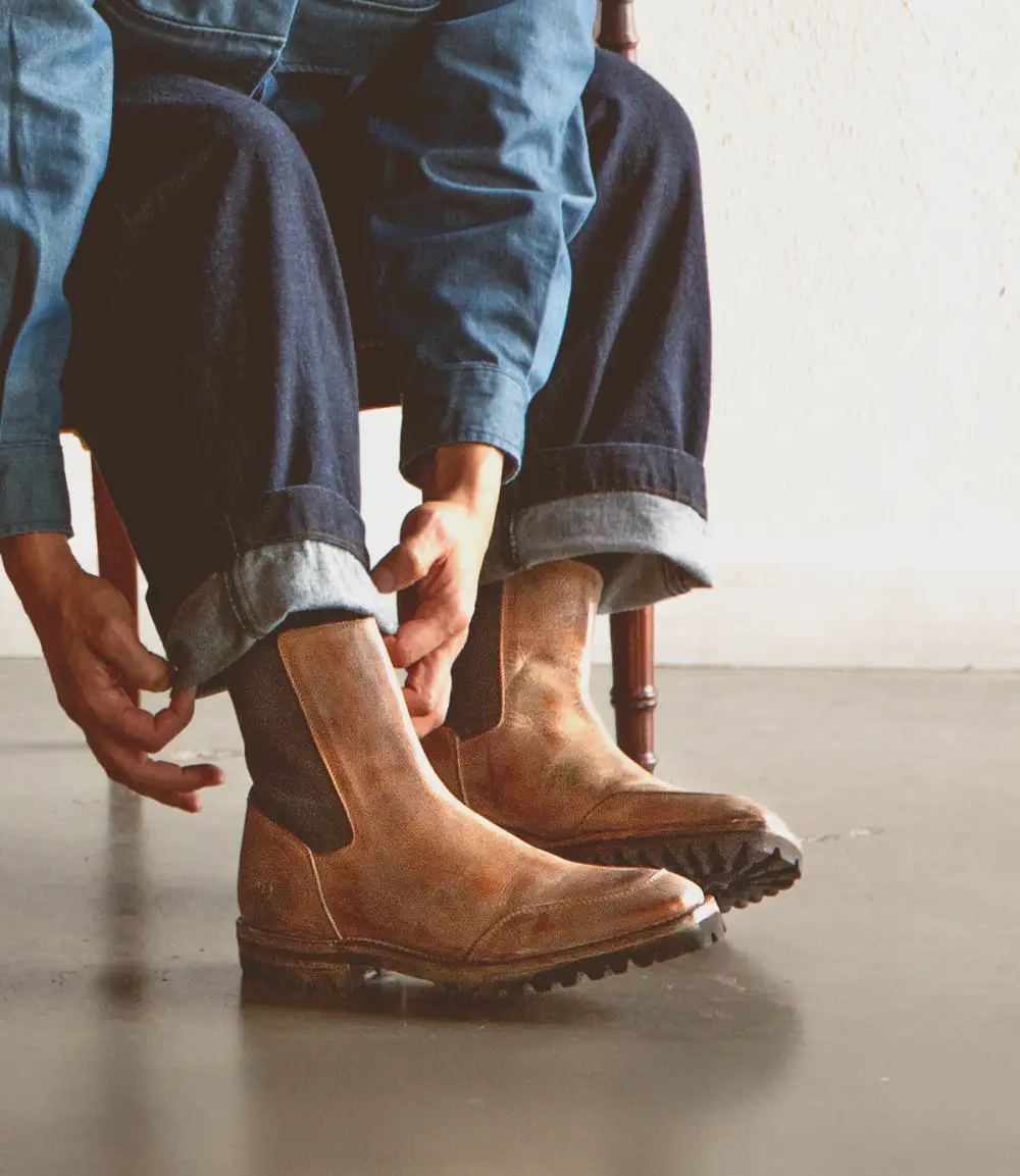 Streamlined Pull-Tab Chelsea Boots