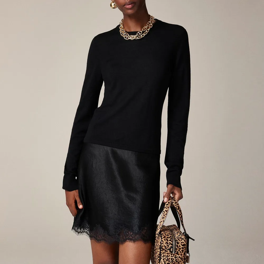 Ribbed Cashmere Solid Color Short Crew Neck Sweater