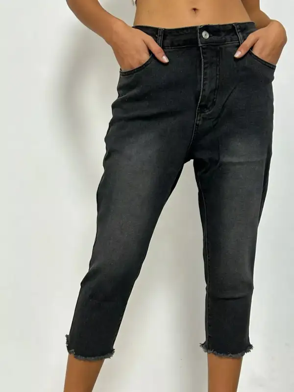 Easy Raw Hem Denim Jeans
