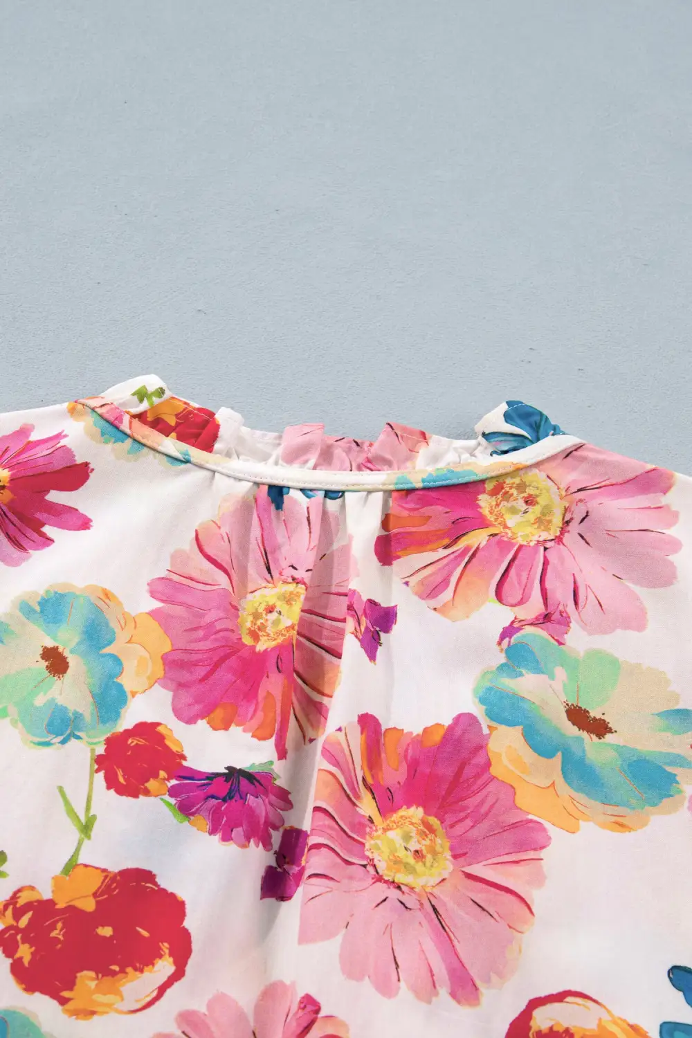 Everyday Floral V-Neck Puff Sleeve Blouse