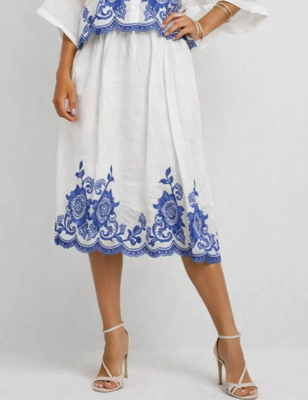 Elegant Embroidery Scalloped Midi Skirt